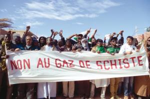 Mme Hacina Zegzeg. Citoyenne d’In Salah et militante anti-gaz de schiste: Le scandale est justement au cœur de cette «expérimentation»