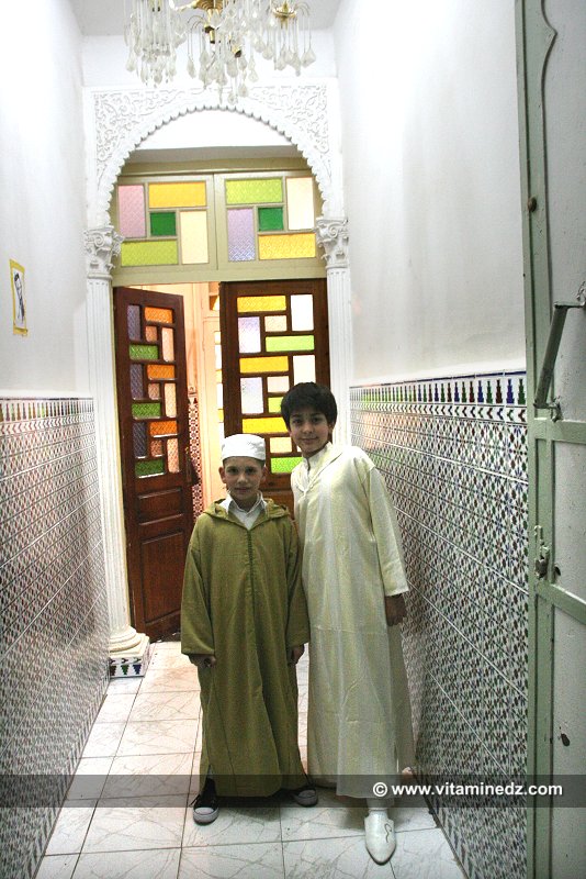 Des enfants Tlemceniens élevés dans la tradition de leurs ancêtres