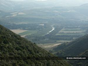 La Tafna vue sommet de la colline \ Skouna\ , à 220 mètres d\'altitude sur la rive droite de la \ Tafna\