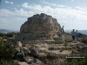 Sur les traces de Syphax  (Syphax roi de la Numidie occidentale, capitale était Siga actuelle Aïn-Témouchent en Algérie.)