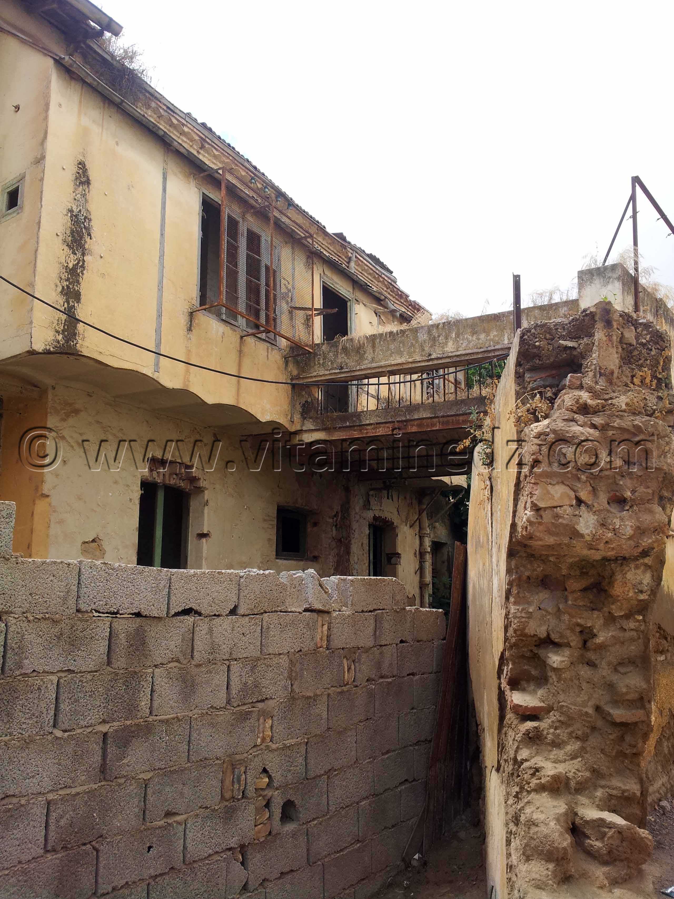 Maison en ruine, Derb Dar Diaf, une ruelle historique en voie de disparition