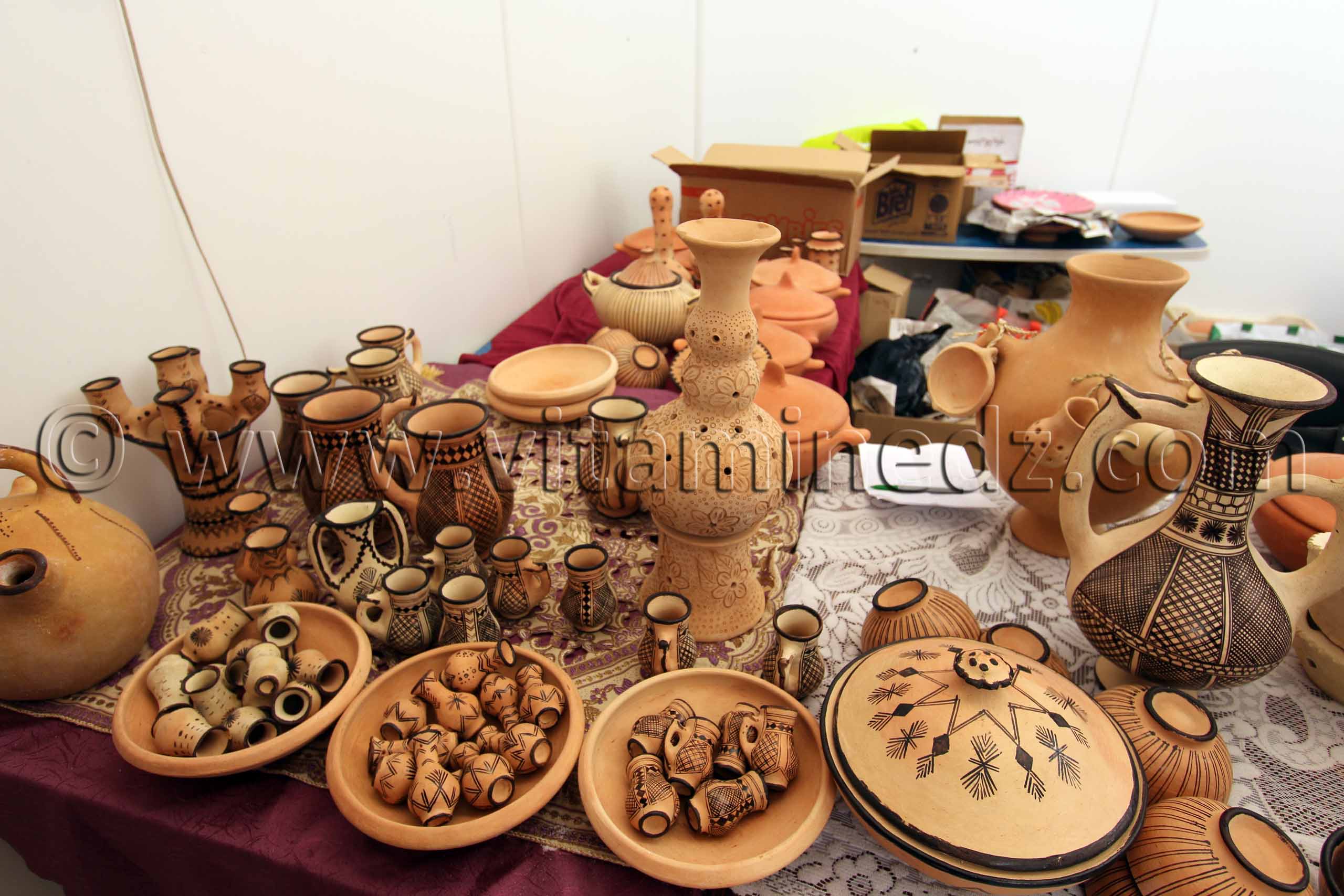 Ustensiles de cuisine en terre cuite, Poterie de Bider, Msirda Fouka, Foire nationale de la femme artisane à Tlemcen