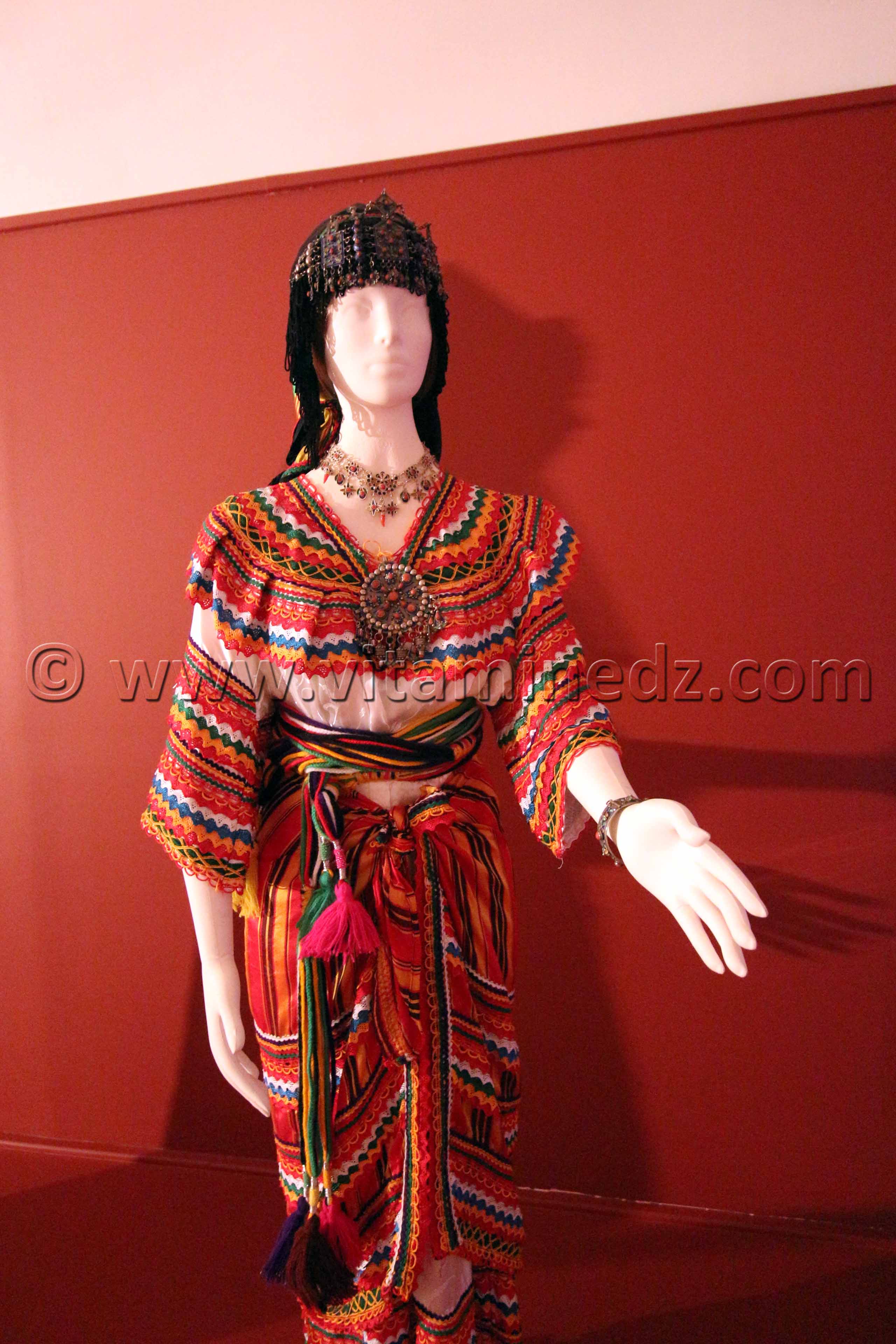 Fouta et Robe kabyle, Tlemcen, Centre d'interprétation du costume traditionnel au Mechouar