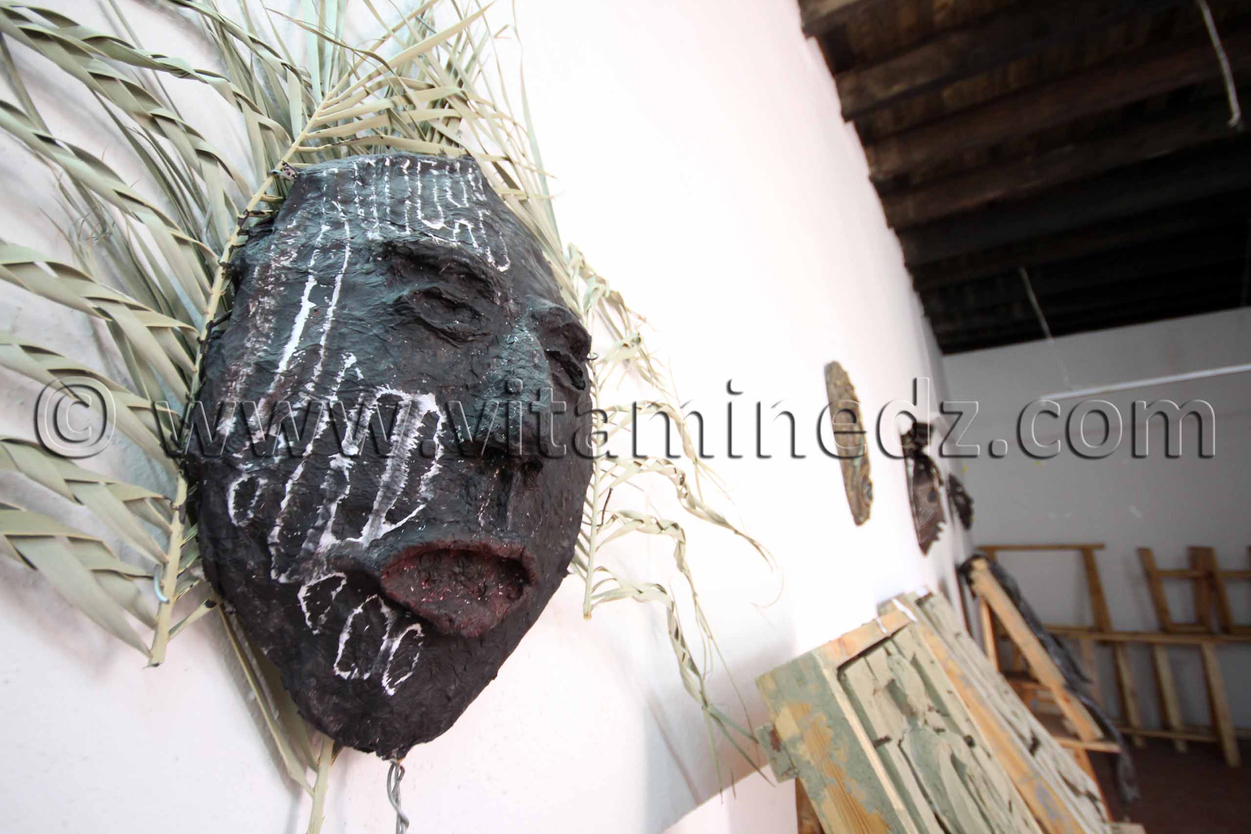 Masque, Ecole des Beaux Arts à Tlemcen