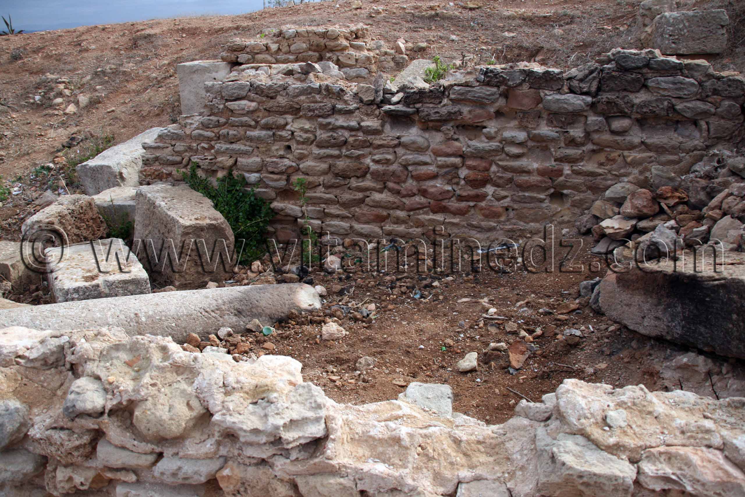 Chambres de Portus Magnus (Bethioua, St Leu) ou ce qu'il en reste ... (Wilaya d'Oran)
