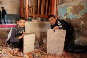 Enfants apprenant le Coran, Tenes Lahdar, Mosquée Sidi Belabbes Essebti