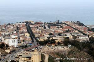 Tenes (W. Chlef) vue panoramique sur la ville coloniale