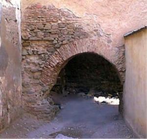 Mur d'enceinte de la ville de Zergou