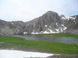 El Esnam (Bouira) -  Fête du 1er Mai: Le CNSLT organise une grande randonnée au lac Goulmine