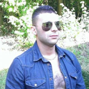 benchou_100@yahoo.fr