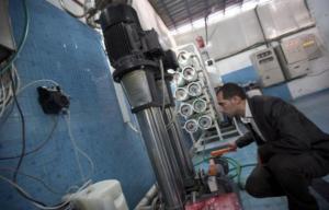 Planète - Filtrer l'eau de mer pour sauver Gaza, le défi d'un ingénieur palestinien