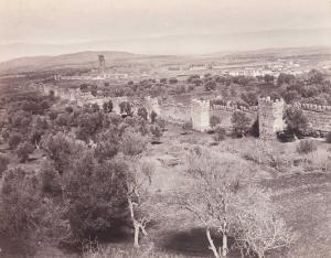 Tlemcen et ses environs. Vue générale. Remparts et vestiges de la Mansourah.