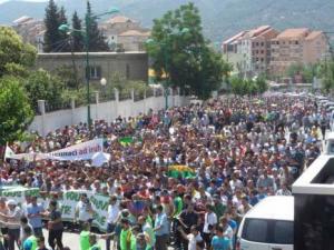 Marche des supporters de la JSK à Tizi Ouzou: «Hannachi doit partir»