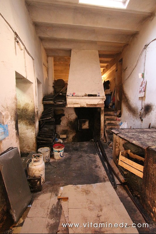 Ferrane Essalihines  t'wajan, siniyates de gateaux , khobz eddar, ka3k, karanetica