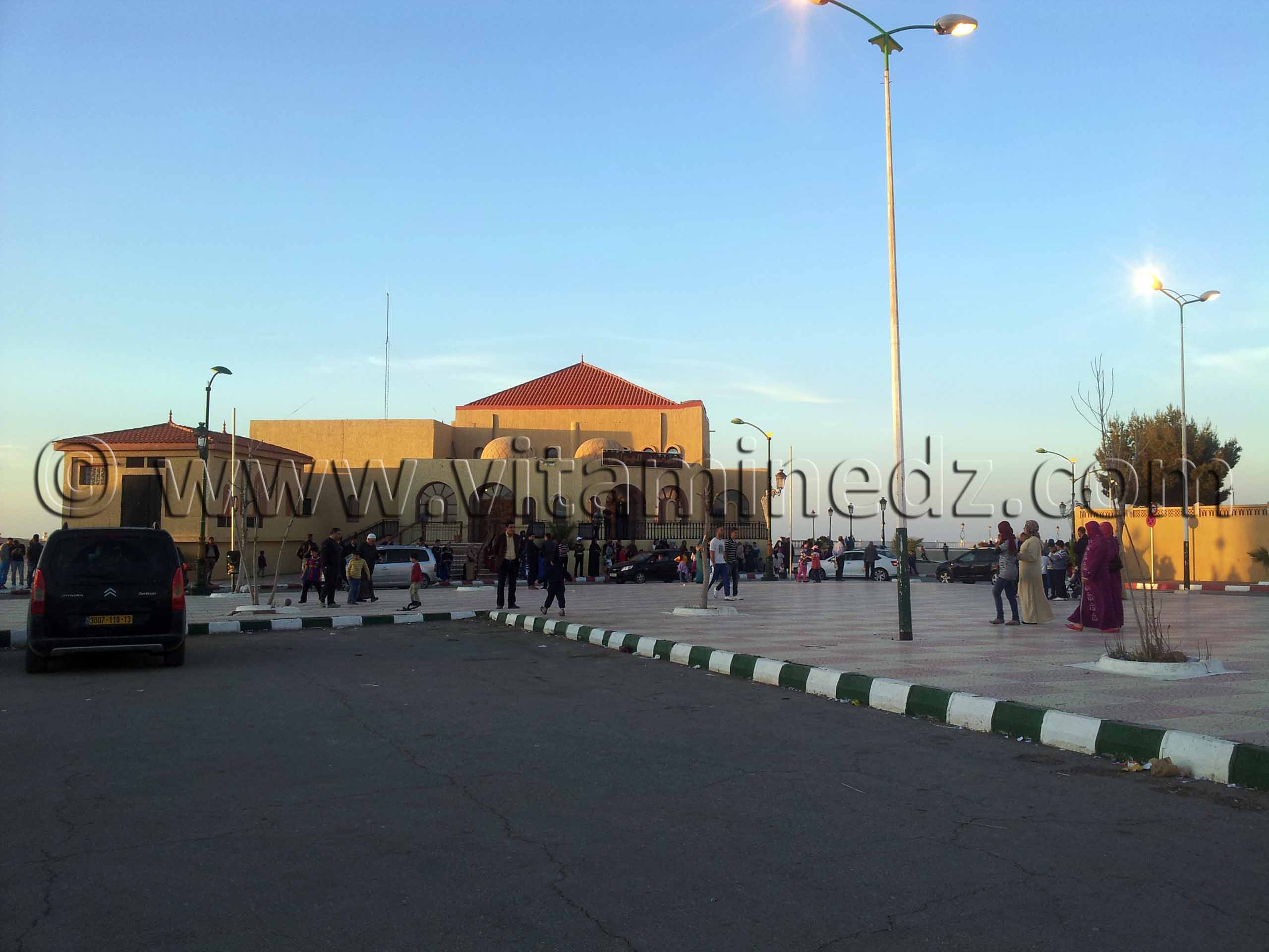 Tlemcen  Plateau de Lalla Setti  le téléphérique ferme tôt