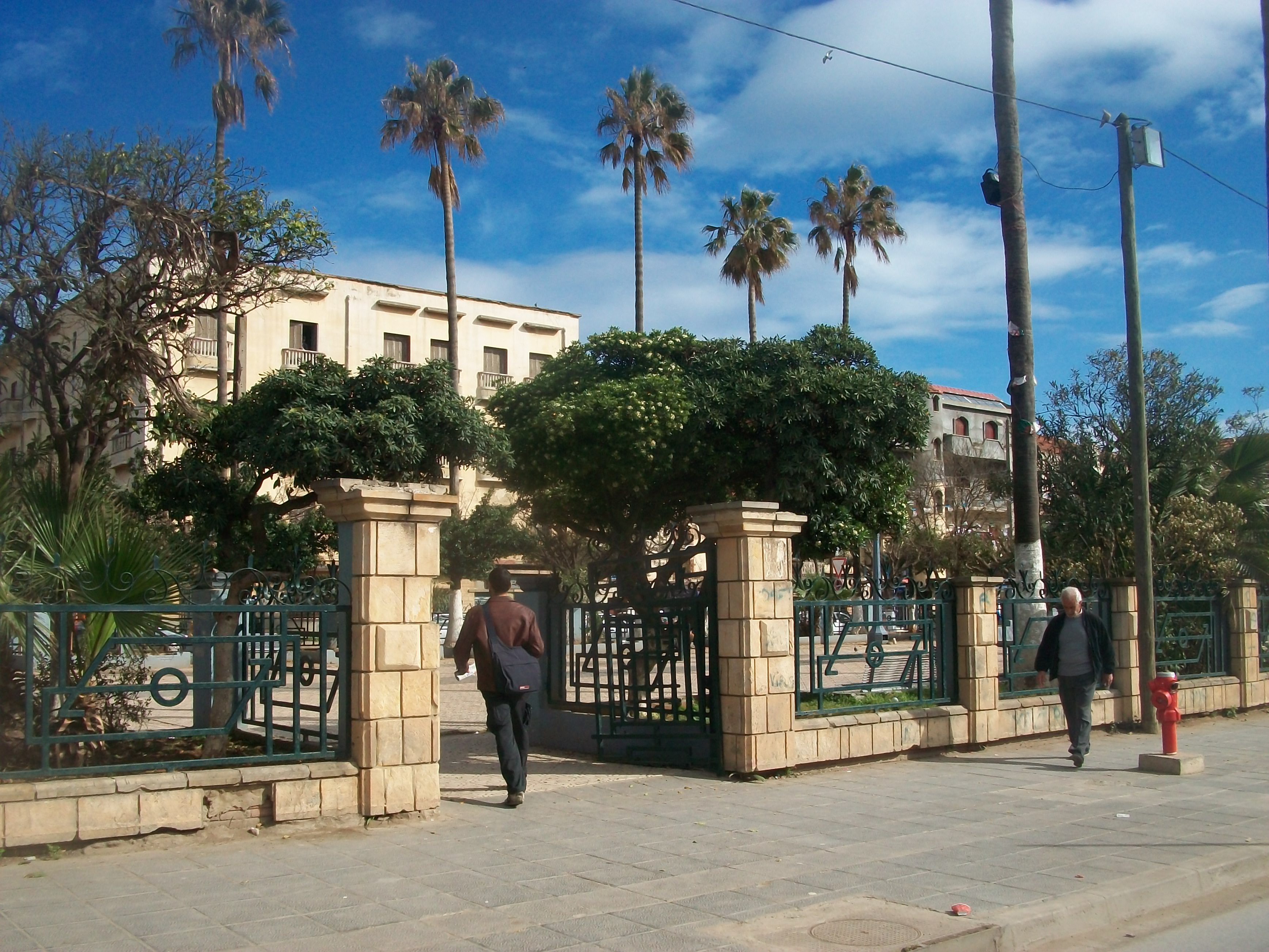 PLACE DE FORT DE L'EAU 03