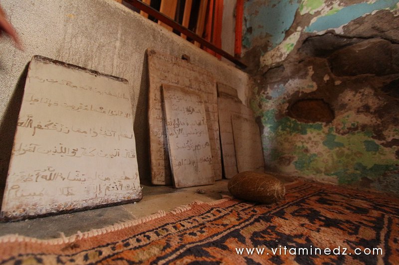 Tablettes de Coran, Tenes Lahdar, Mosquée Sidi Belabbes Essebti
