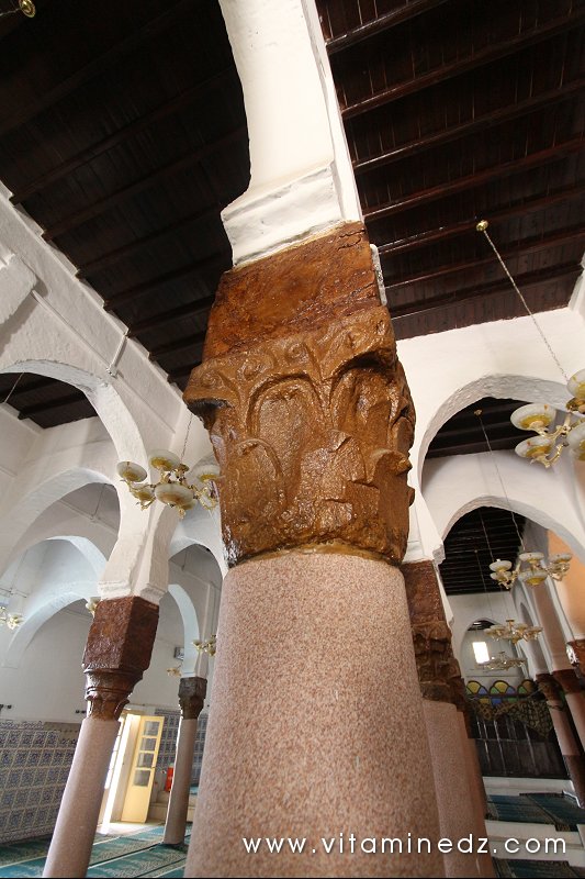 Colonnes romaines de la Mosquée Sidi Maïza (Vieux Tenes)