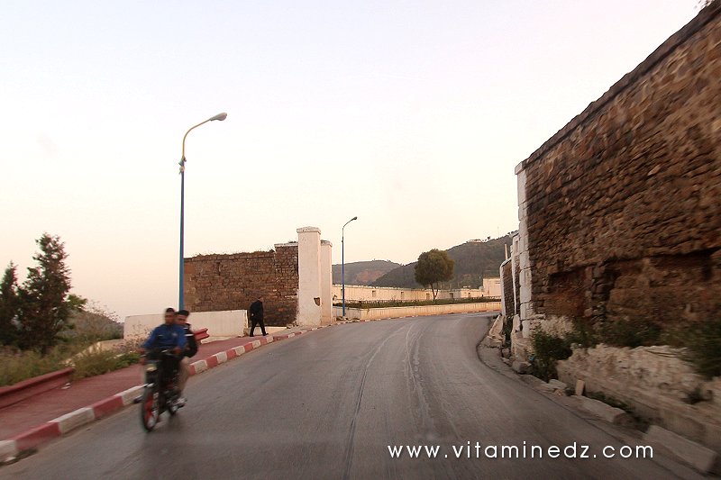 Porte de Cherchell Tenes (W. Chlef) Bordjs (Tours) et Enceintes, murailles