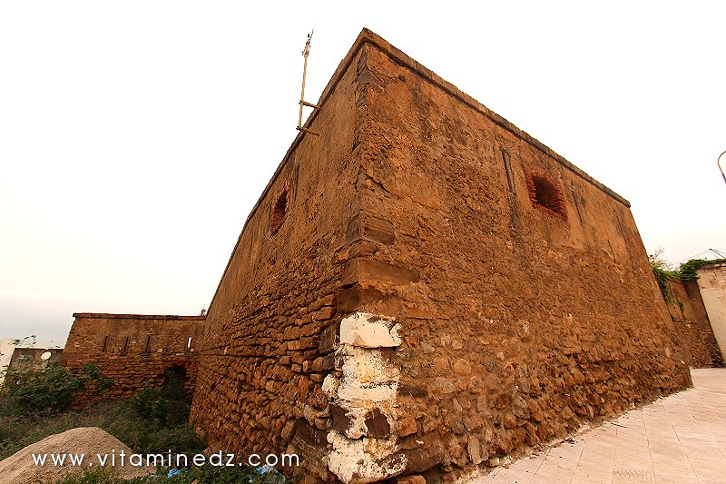 Tenes (W. Chlef) Bordjs (Tours) et Enceintes, murailles