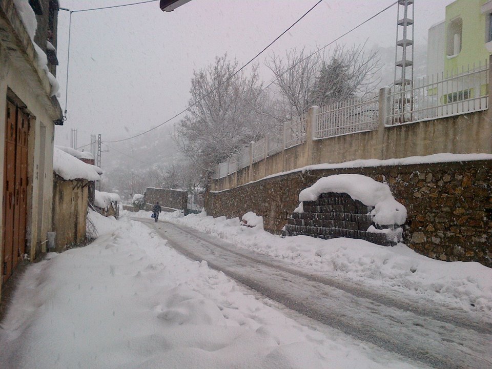 Le village sous la neige - La beauté de la Kabylie