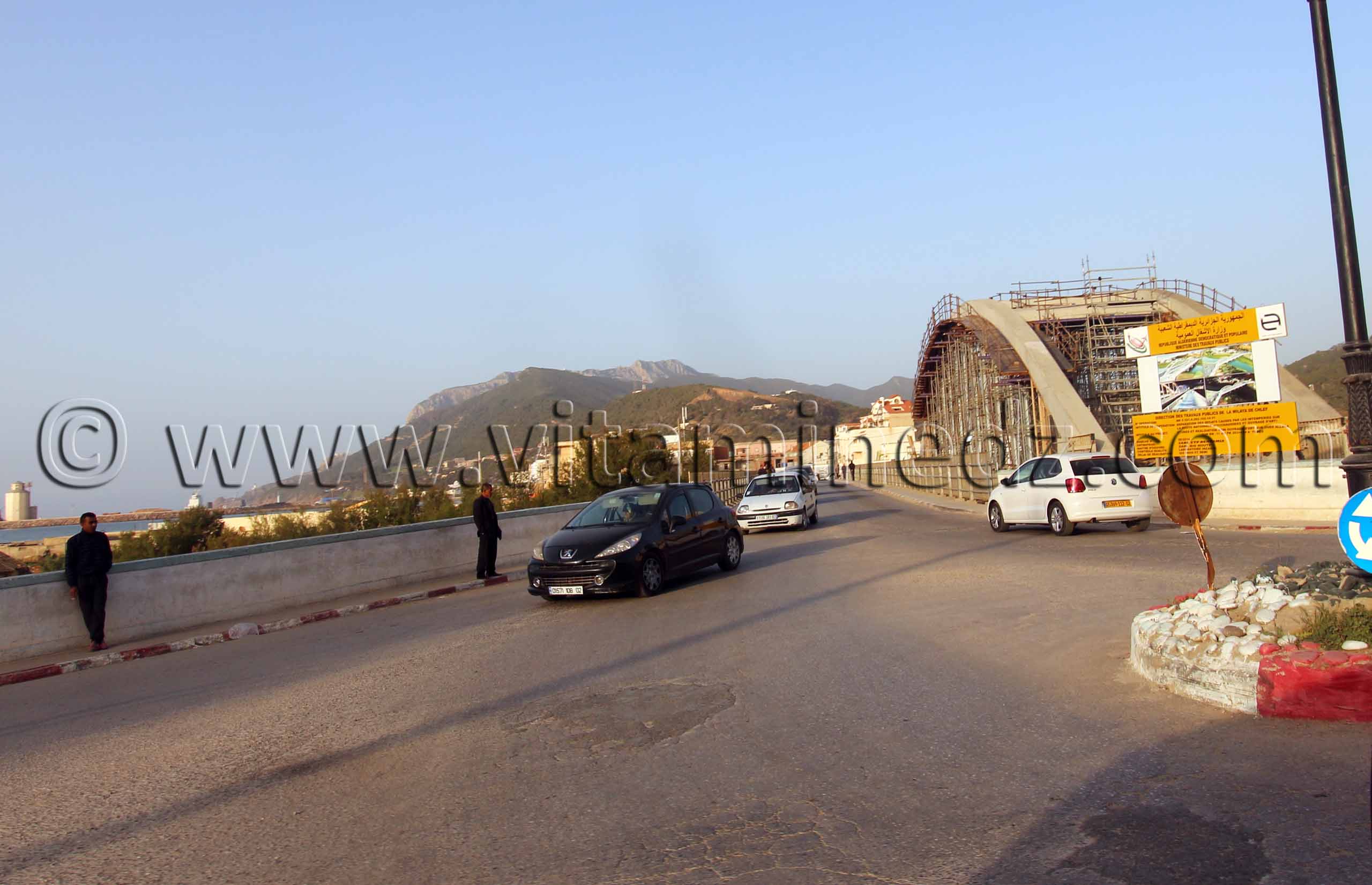 Tenes (W. Chlef), le pont qui a couté des milliards et qui n'a pas encore été livré