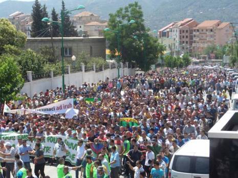 Marche des supporters de la JSK à Tizi Ouzou: «Hannachi doit partir»