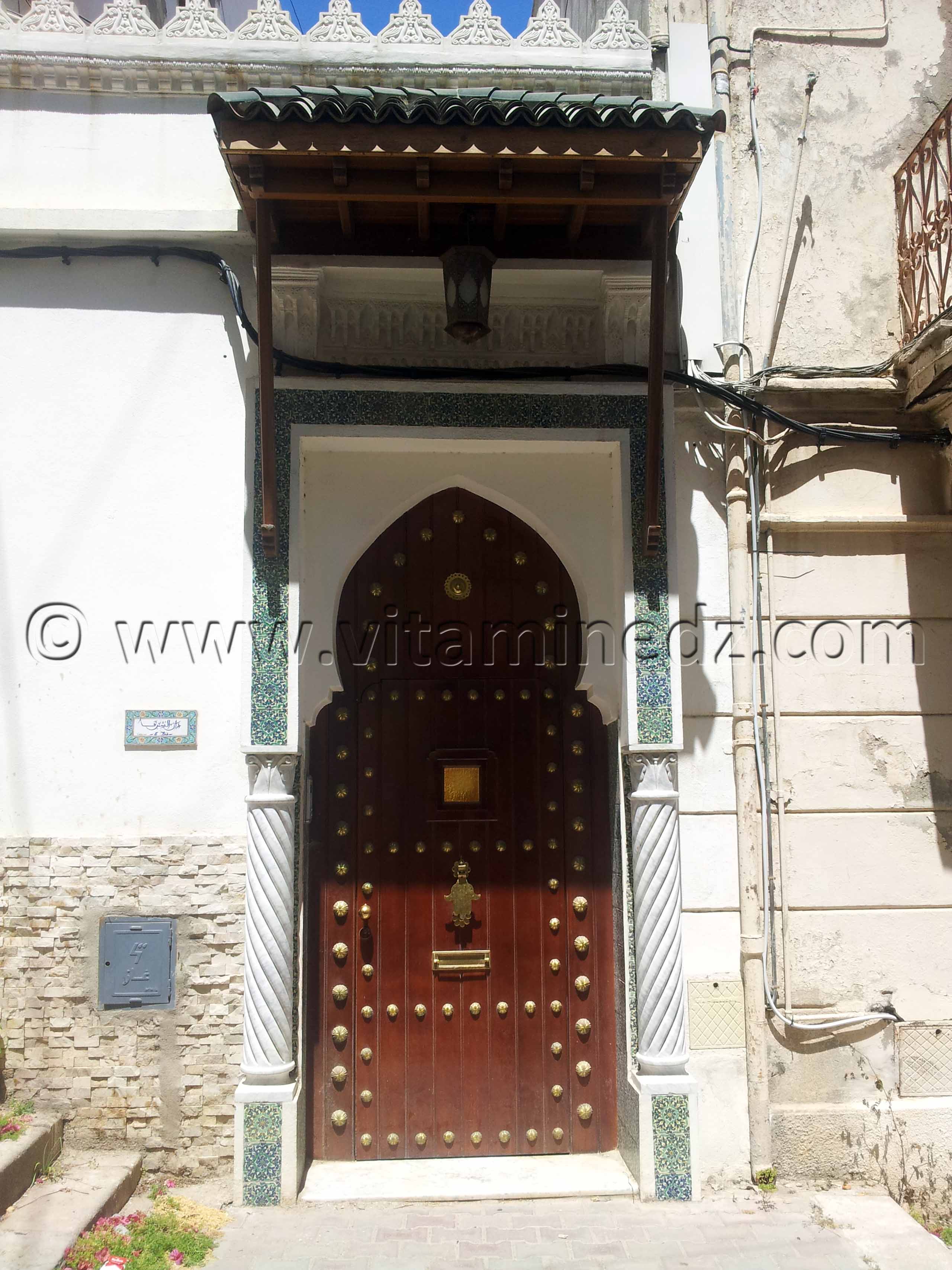 Alger centre, porte de maison à l'ancienne