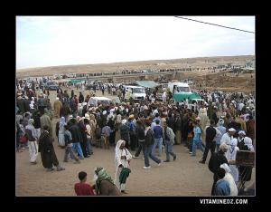 Foule venant à la wadaa de Sidi Nacer
