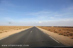 Les routes longues et droites de Naama, commune de Kasdir