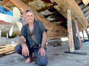 Portrait  -  Zbaghdi Abdesslam:  Le dernier charpentier maritime de Skikda