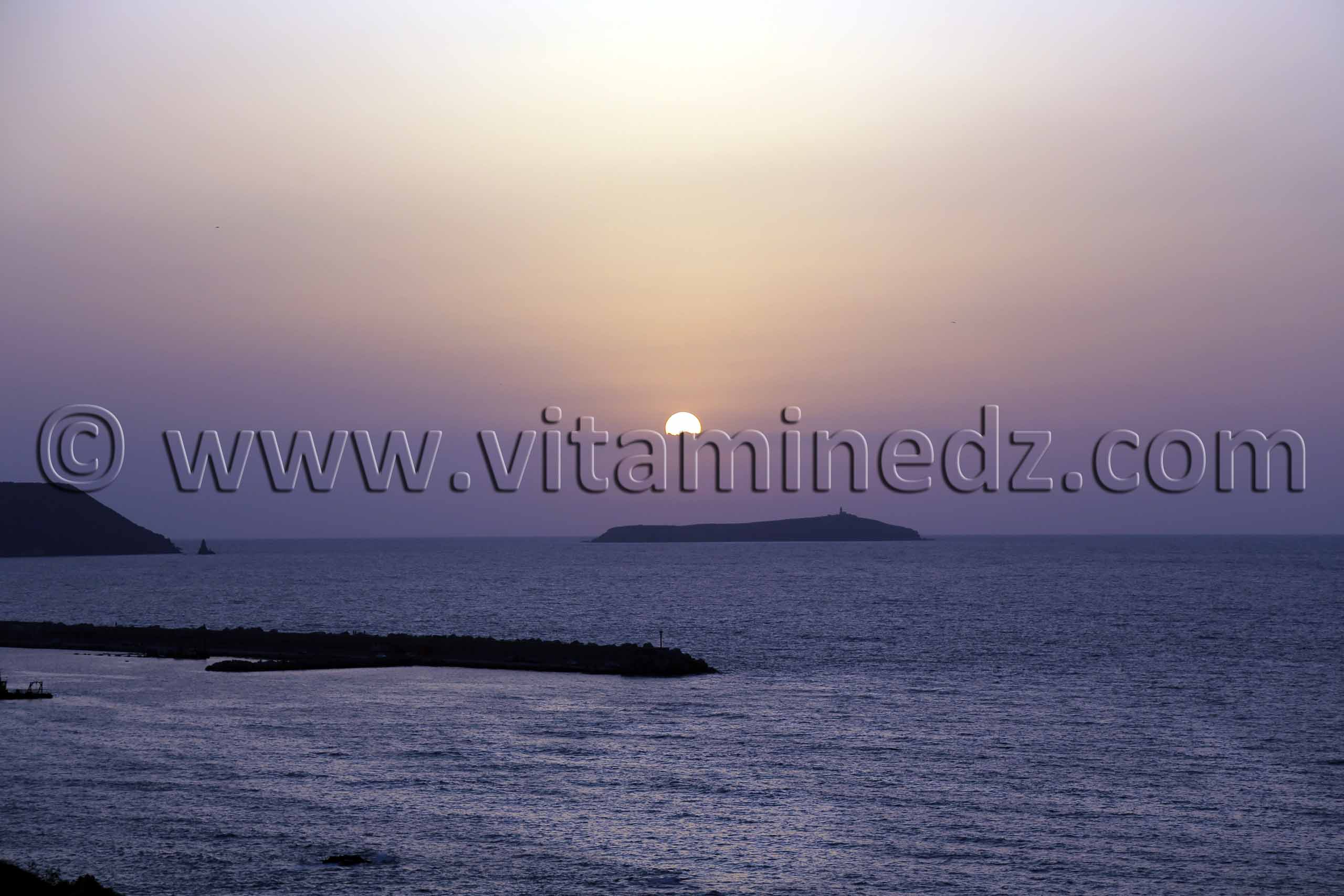 Coucher de soleil, sur l'ile de Rachgoun Beni Saf