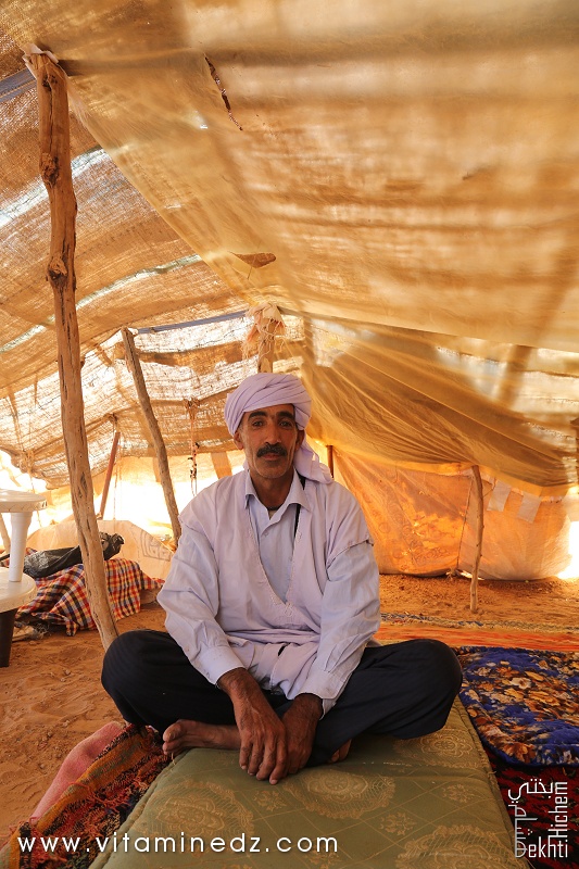 Bédouin dans la khayma, dans la région de Sfissifa, Wilaya de Naama