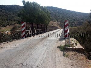 Pont métallique reliant Beni Ghenam à Tadmaya (Oulhassa - Wilaya Ain Temouchent)