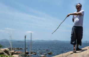 Planète - Sur une île polluée de Rio, un écologiste brésilien rêve de miracle