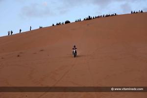 Taghit, La grande dune (ruée au réveillon et aux vacances)