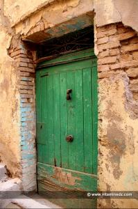 Tlemcen - Vieille porte d\'une vieille maison au Quartier historique d\'El Eubbad