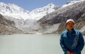 Planète - Dans les Andes, la croisade d'un paysan péruvien pour défendre les glaciers qui fondent