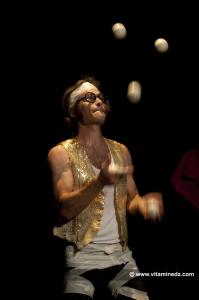 Institut français de Tlemcen - Spectacle  Carré comme un ballon  de M.HUS