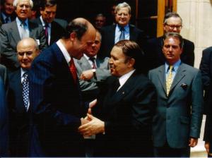 Le président Bouteflika avec Laurent Fabius