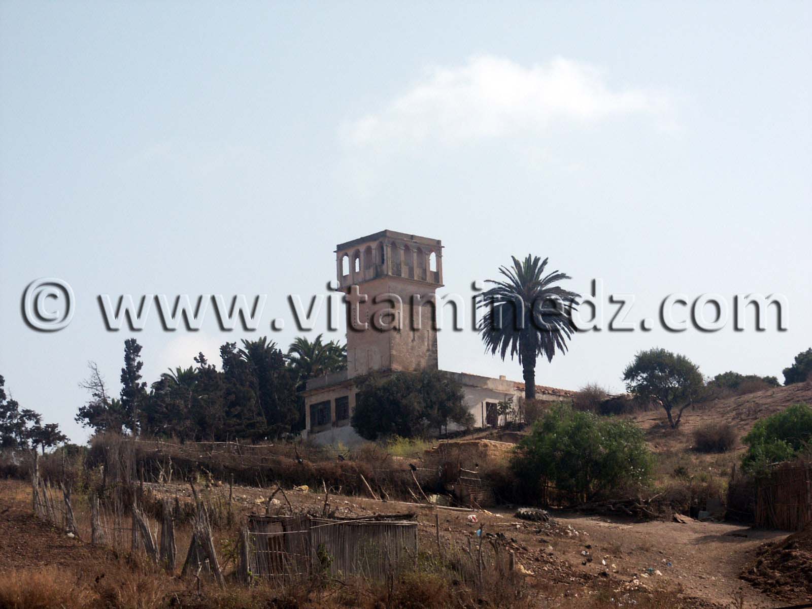 Ferme coloniale au Village de Siga (Oulhassa - Wilaya Ain Temouchent)