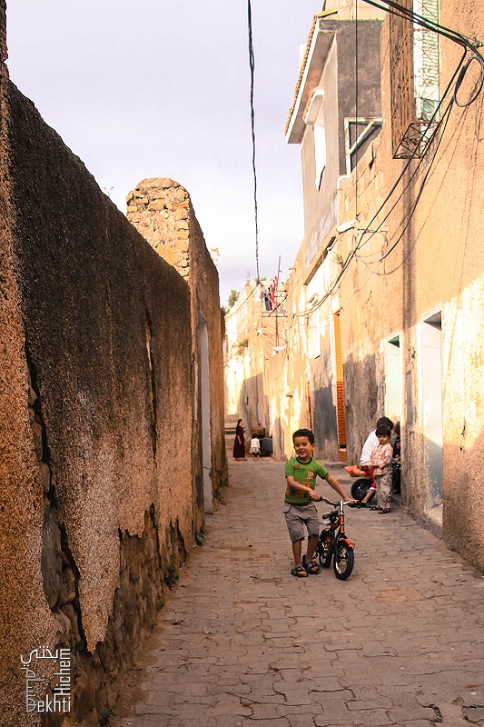 Tlemcen - Enfants au Quartier historique d'El Eubbad