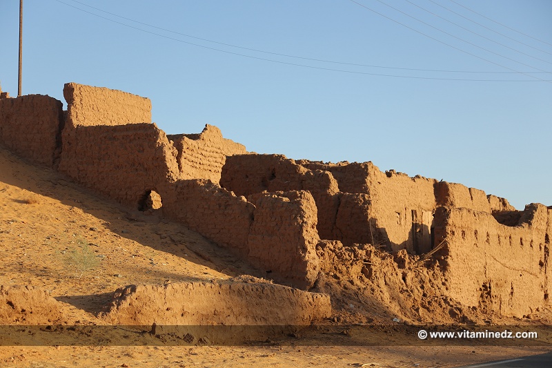 Ksar Bakhti, près de Taghit, totalement en ruines.
