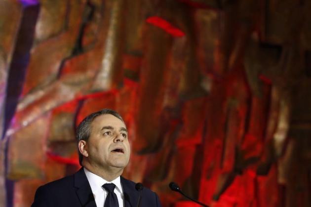 Planète - France: Xavier Bertrand renonce à la primaire de la droite pour 2017