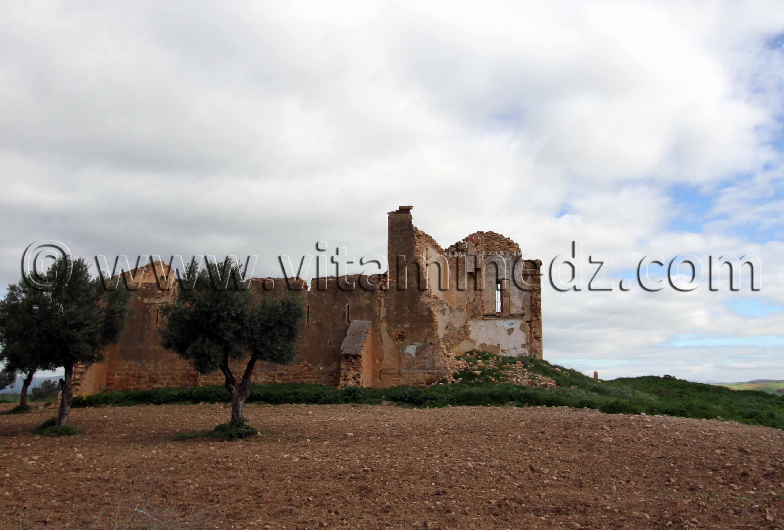 Tlemcen - Ancienne ferme en ruine - Hennaya (Eugène Etienne)