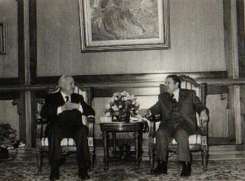 Le président Bouteflika avec l'ambassadeur de France