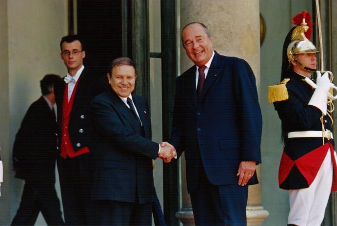 Abdelaziz Bouteflika avec Jacques Chirac en France