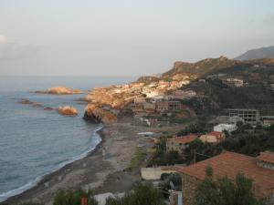 La plage deTighremt et les constructions