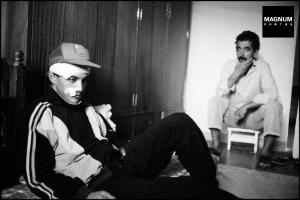 Ville d'Oran. L'homme blessé lors d'un combat dans le quartier de  Les Planteurs .