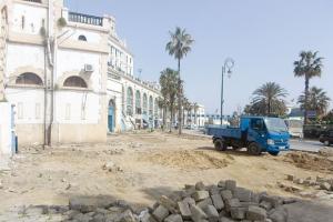 CARREFOUR DU MILLÉNAIRE D’ALGER:  Silence, on dépave !